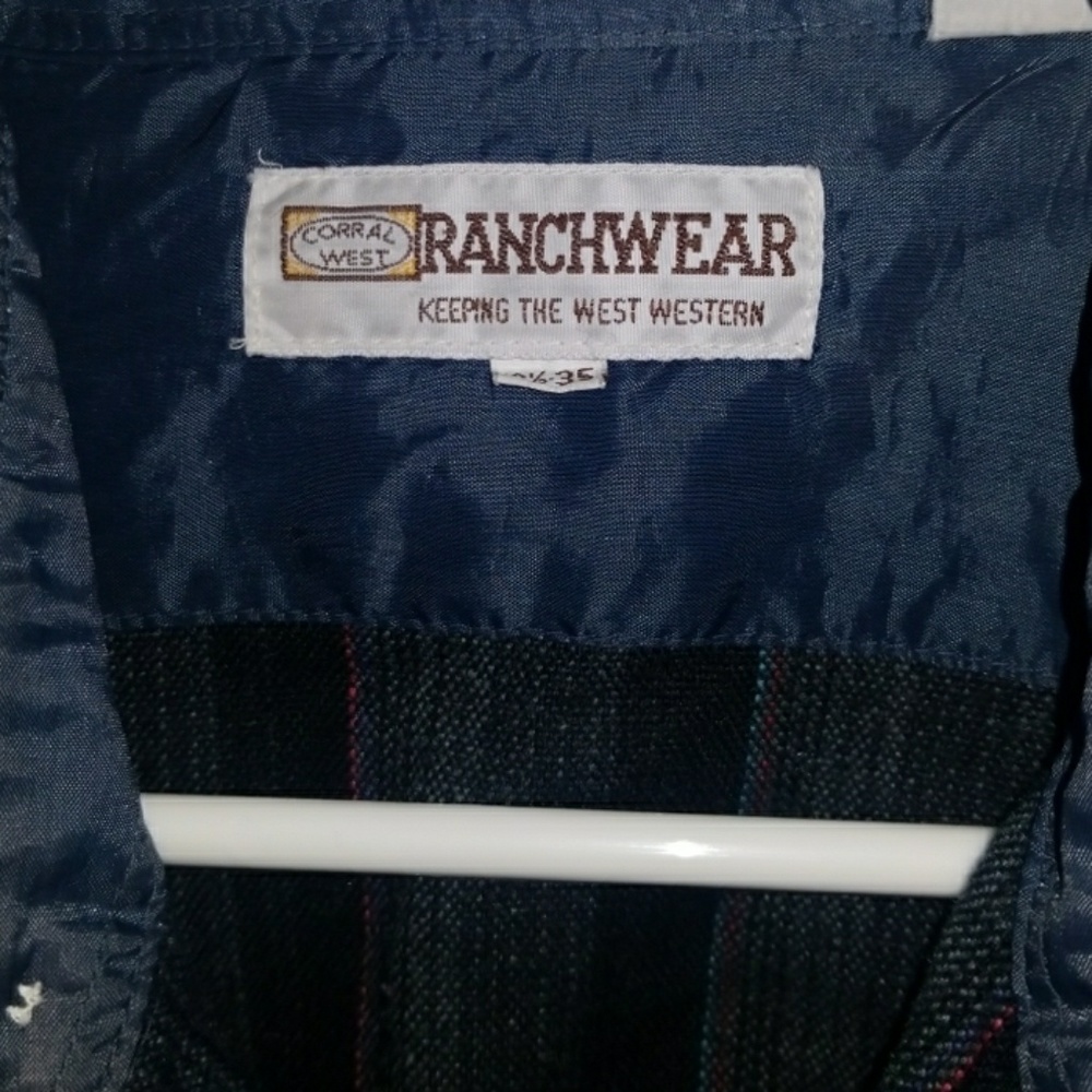 Corral West Ranchwear - Picture 6 of 6